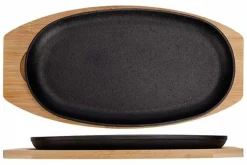 Bord gietijzer Sizzler op houten plank 23,5 x 13,5 cm