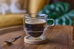 Dubbelwandig koffieglas met onderzetter 180 ml Omagio